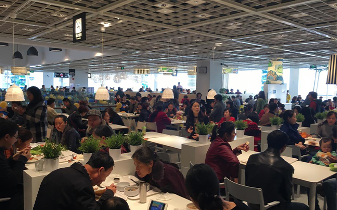 承包一個學校食堂大概多少錢